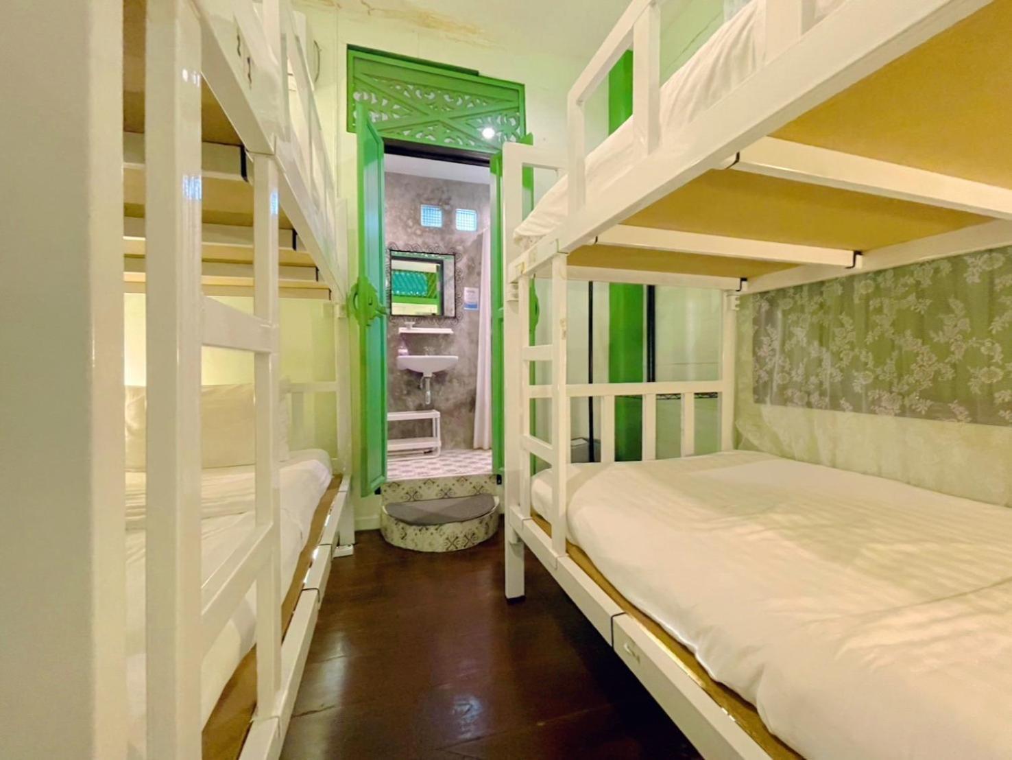 Green Teak House Бангкок Экстерьер фото