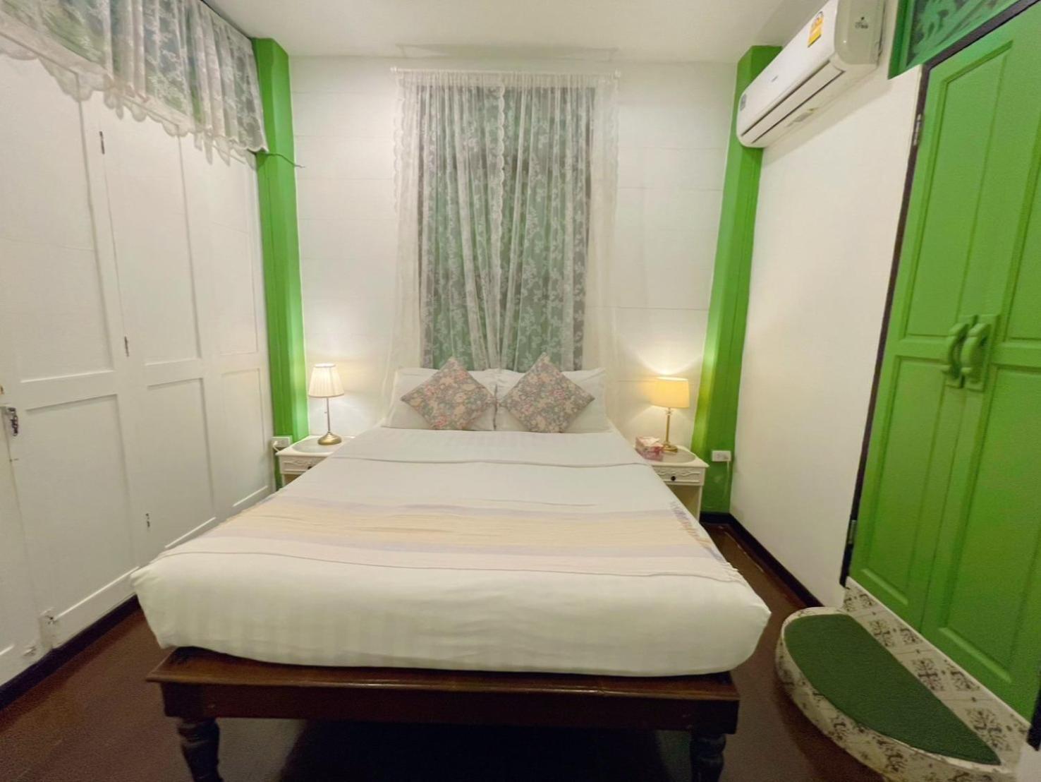 Green Teak House Бангкок Экстерьер фото
