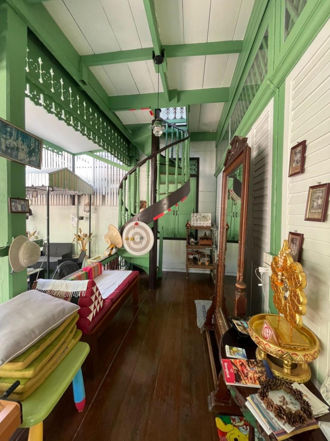 Green Teak House Бангкок Экстерьер фото
