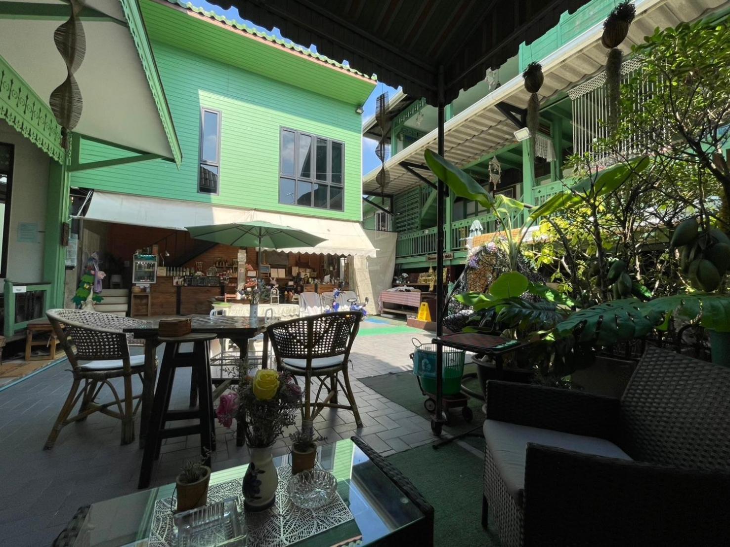 Green Teak House Бангкок Экстерьер фото