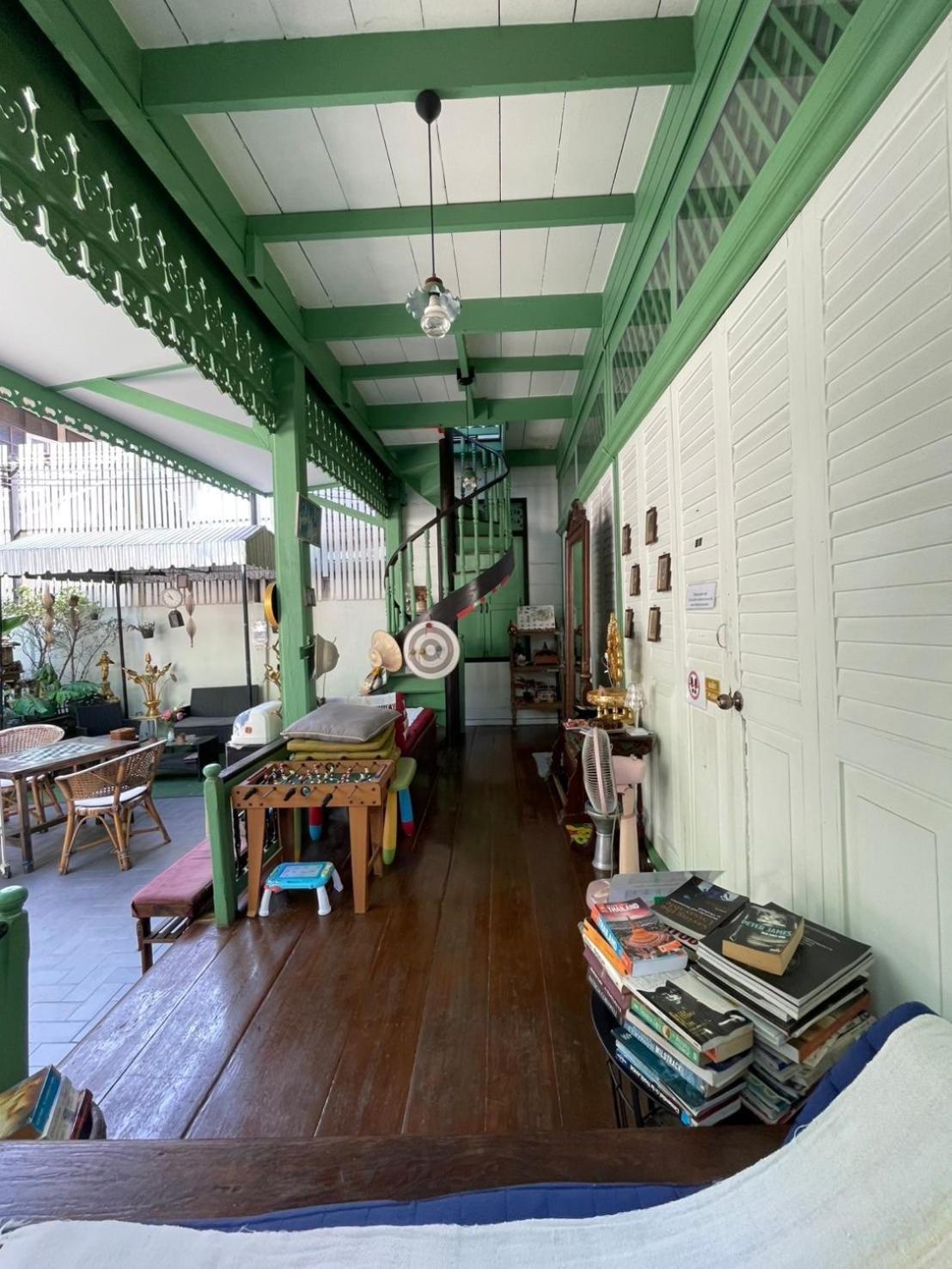 Green Teak House Бангкок Экстерьер фото