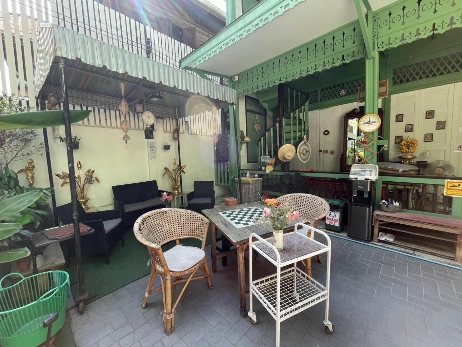 Green Teak House Бангкок Экстерьер фото