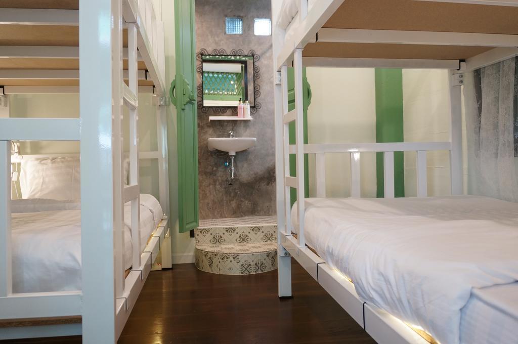 Green Teak House Бангкок Экстерьер фото